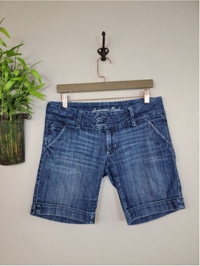 AE 6 American Eagle Low Rise Medium Blue Wash Y2K Jean Midi Longer Shorts